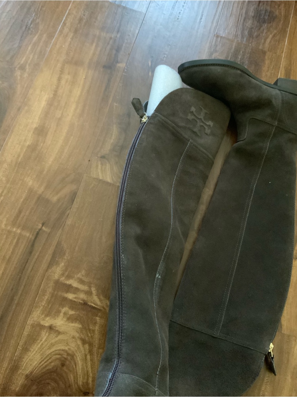 TORY BURCH Simone suede Riding Boots  with sole markings. Barely worn. Sz 5.5. - Picture 7 of 10